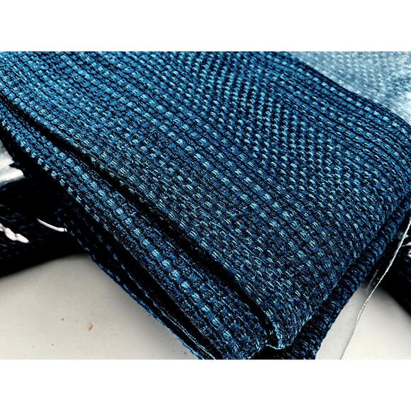 New in Package 2 Sets of 4 Napkins Spring Shop 18"X18" Blues Woven Spring 2017 - Picture 2 of 5